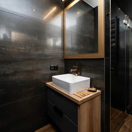 Prestige Suites, Parking - 55m2 - By Rentujemy Łódź