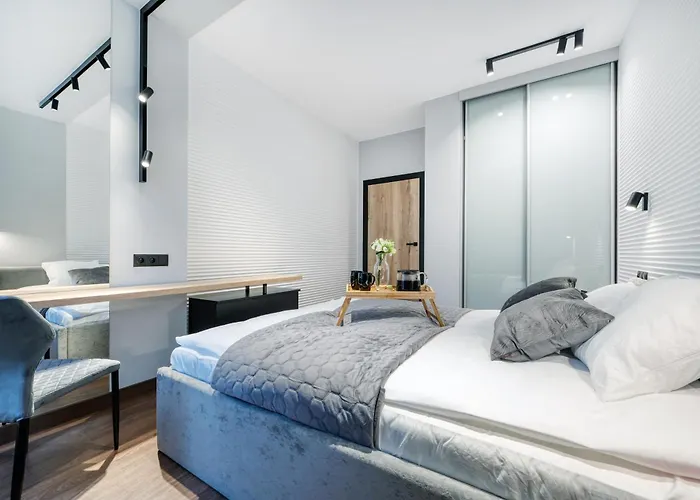 Prestige Suites, Parking - 55m2 - By Rentujemy شقة وودج